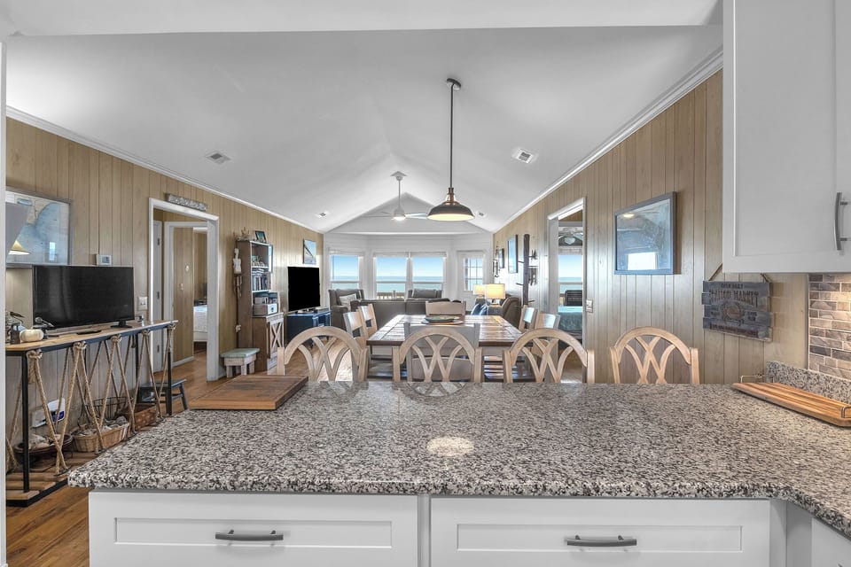 Kitchen / Dining Area - North