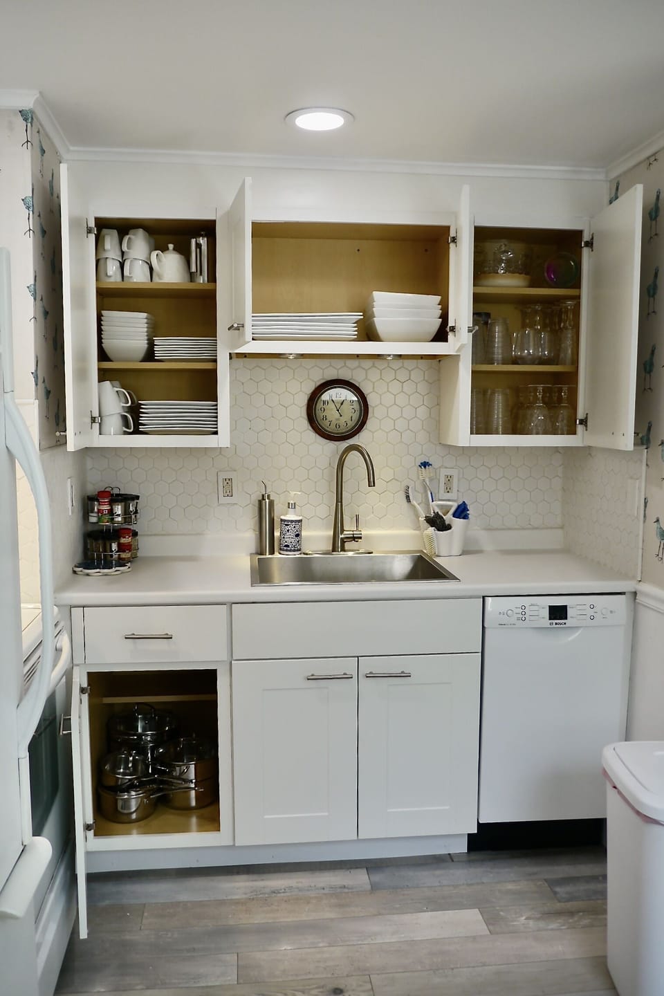 Well stocked Kitchen everything you may need