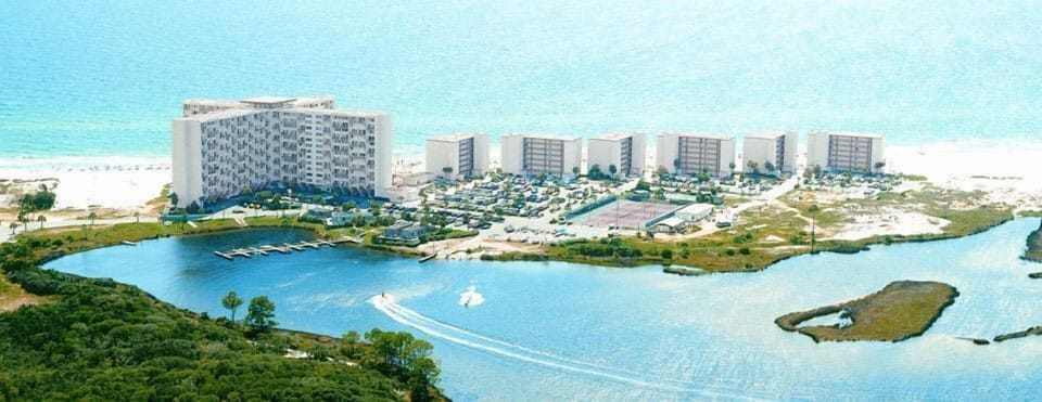 aerial from Lake Powell side looking towards Gulf