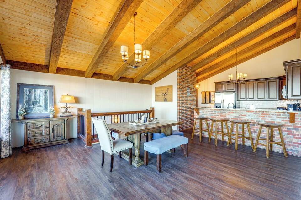 Dining Table | Dishware & Flatware Provided