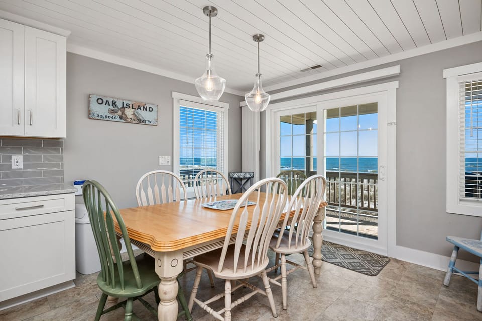 Dining Area - Southeast