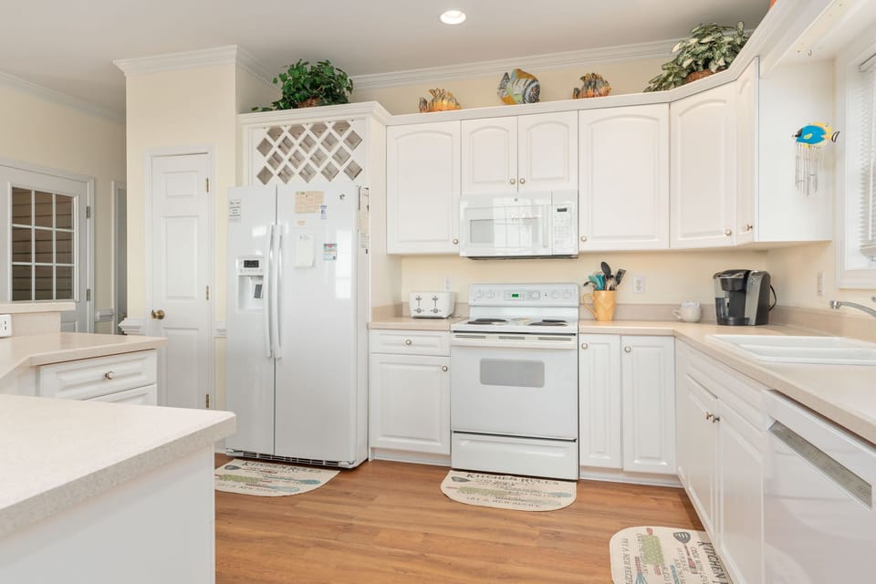 Kitchen - 1st Level East