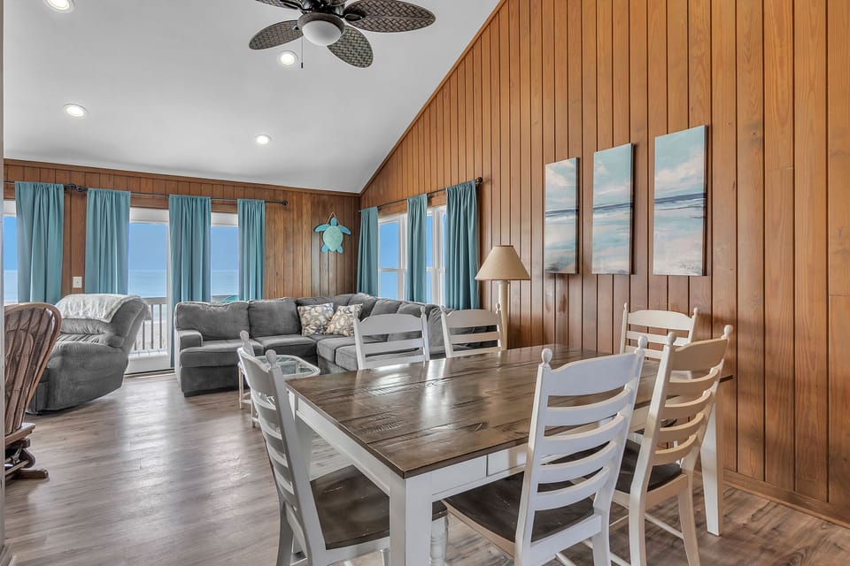 Dining / Living Area - South