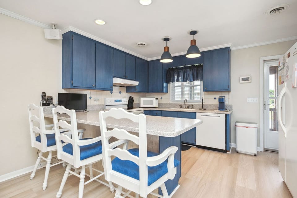 Kitchen - North