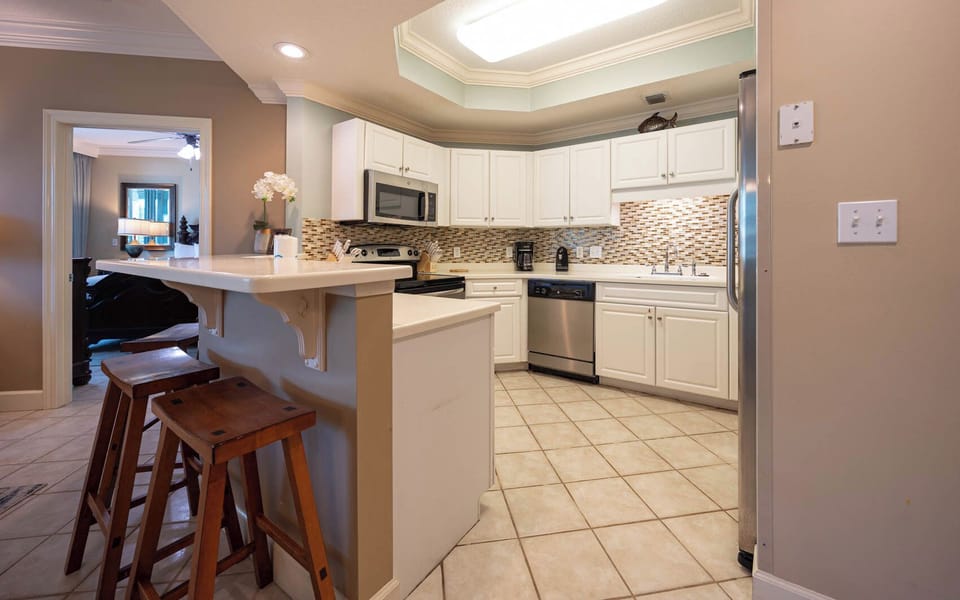 Wake up with morning coffee at the breakfast bar and get ready for a day of adventure