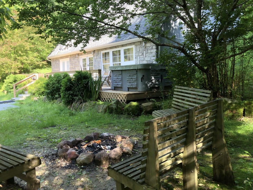 Firepit and hot tub