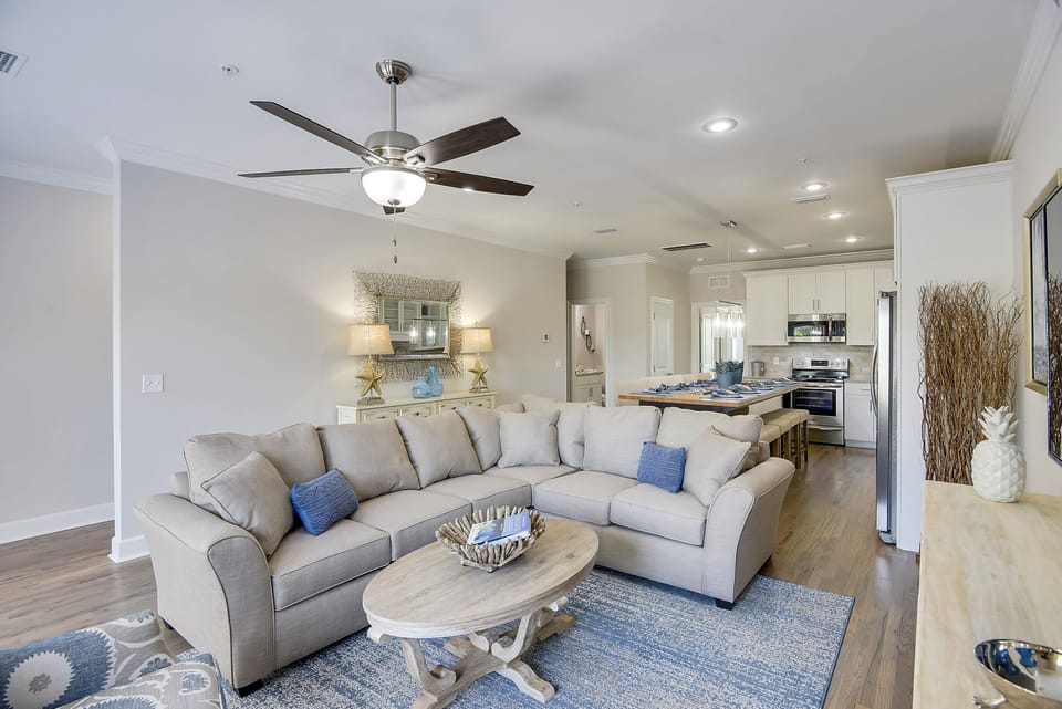Living Area - Located on the 2nd floor
