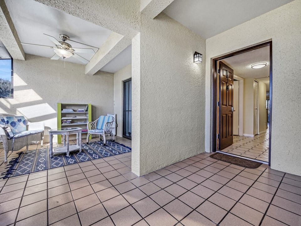 Sunroom Entrance