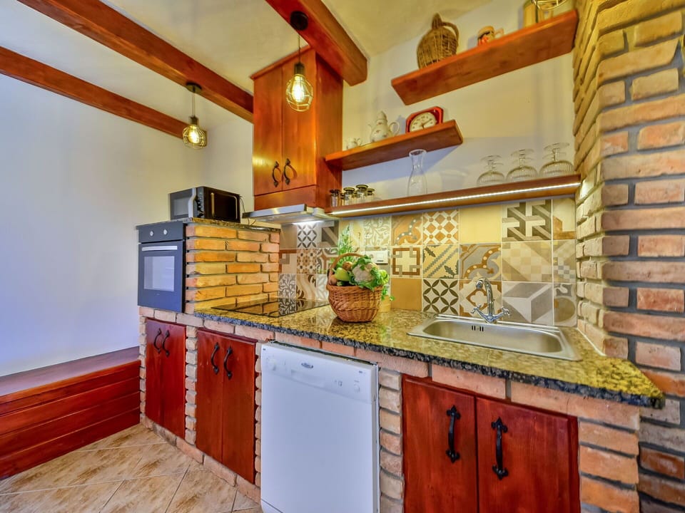 Cabinetry, Countertop, Building, Orange, Wood, Tap, Kitchen, Interior Design, House, Kitchen Appliance