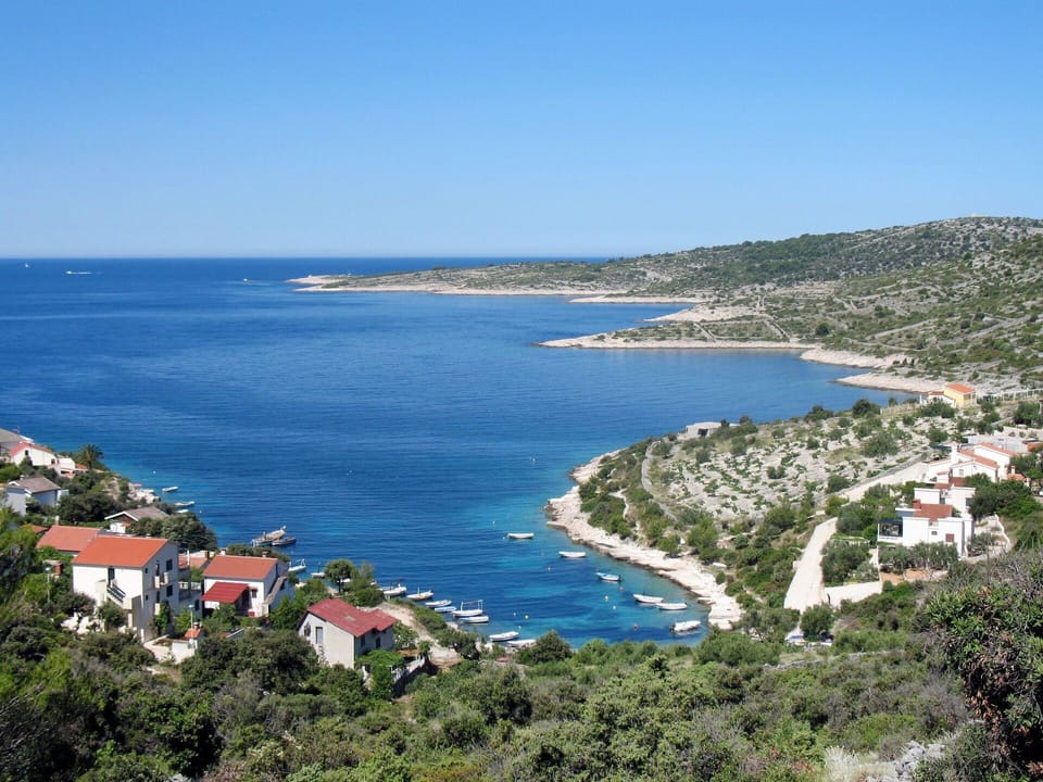 Water, Sky, Cloud, Water Resources, Azure, Tree, Natural Landscape, Beach, Coastal And Oceanic Landforms, Plant