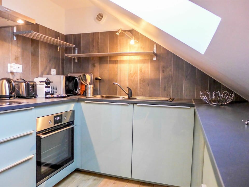 Cabinetry, Countertop, Kitchen Sink, Tap, Sink, Wood, Kitchen, Kitchen Stove, Interior Design, Kitchen Appliance