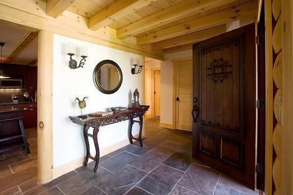 Entry Into Ravenscliff