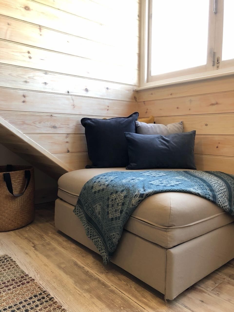 Attic Room - single sofa bed