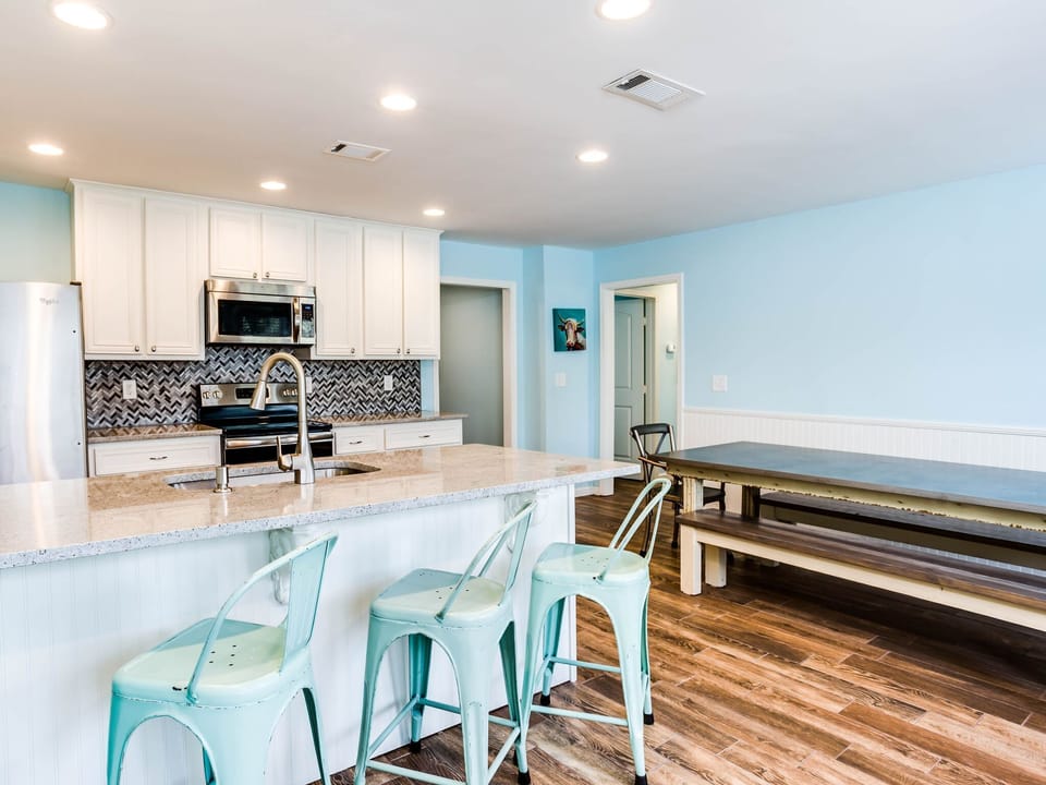 kitchen w/ zinc dining table