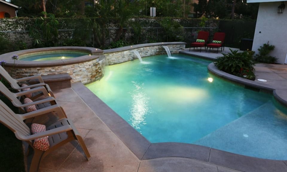 Pool & Spa