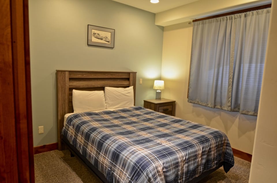 Third Bedroom - The third bedroom had a queen-sized bed and a shared bathroom.
