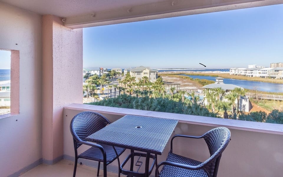 Morning coffee, evening wine or just hanging out - the balcony view. 
