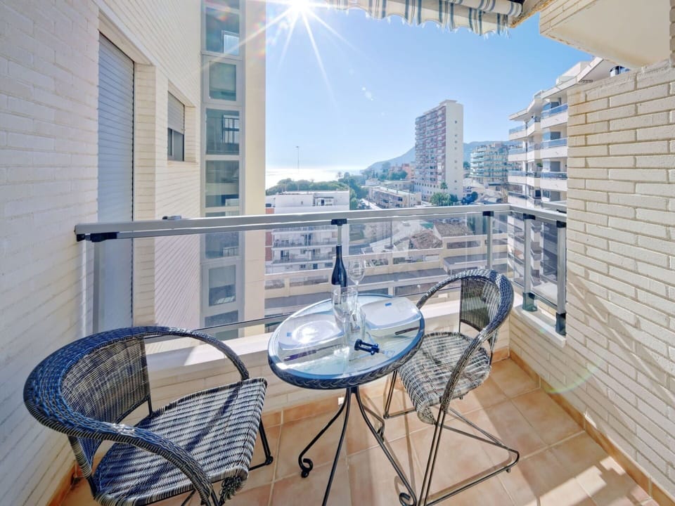 Apartment, Condominium, Balcony, Glass, Hotel, Handrail, Aluminium, Penthouse Apartment
