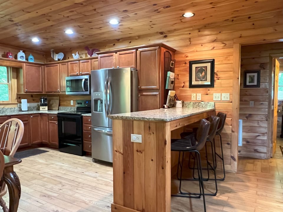 Kitchen Bar with additional seating 