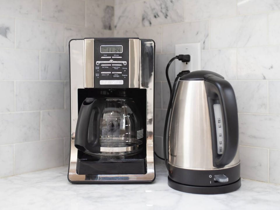 Coffee machine and water heater kettle