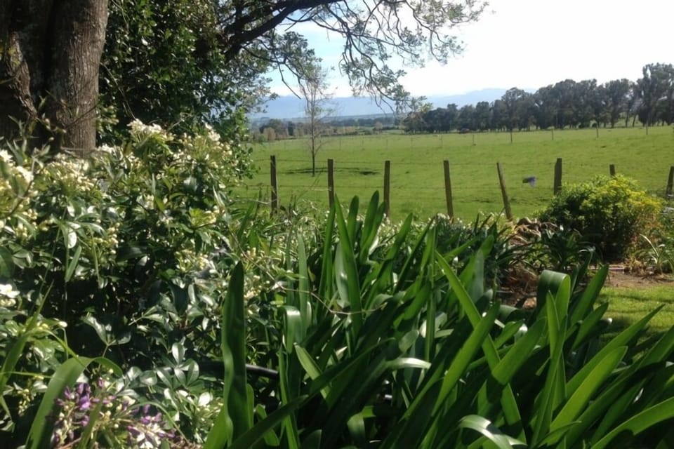 Sleeps 14 guests , if you are happy to share!!