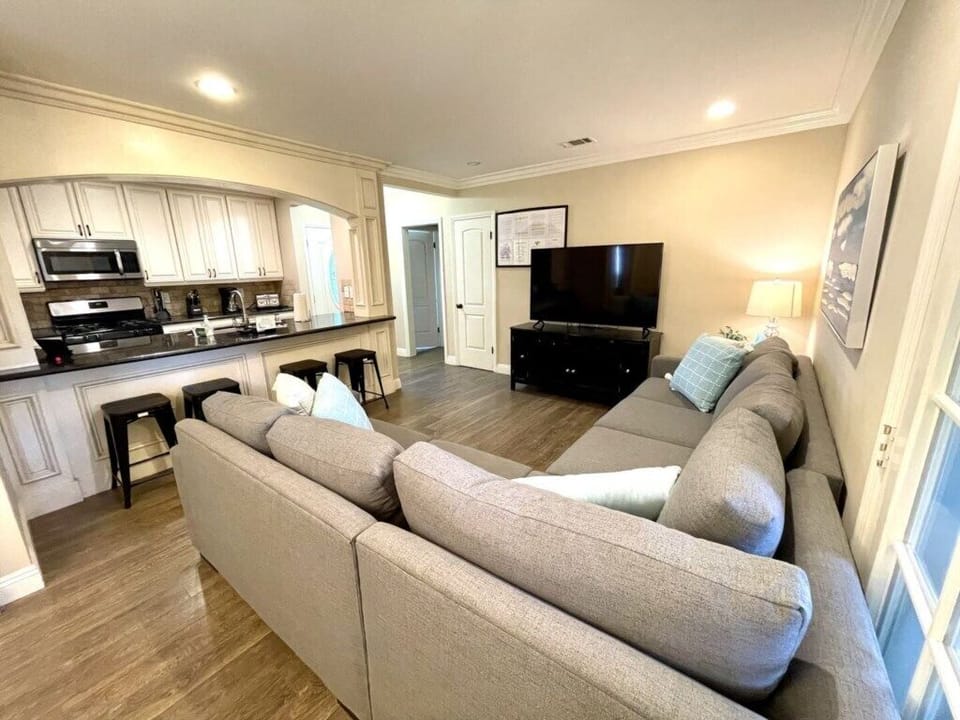 Open Concept Living Room view 2
Living Room and Kitchen Counter seating