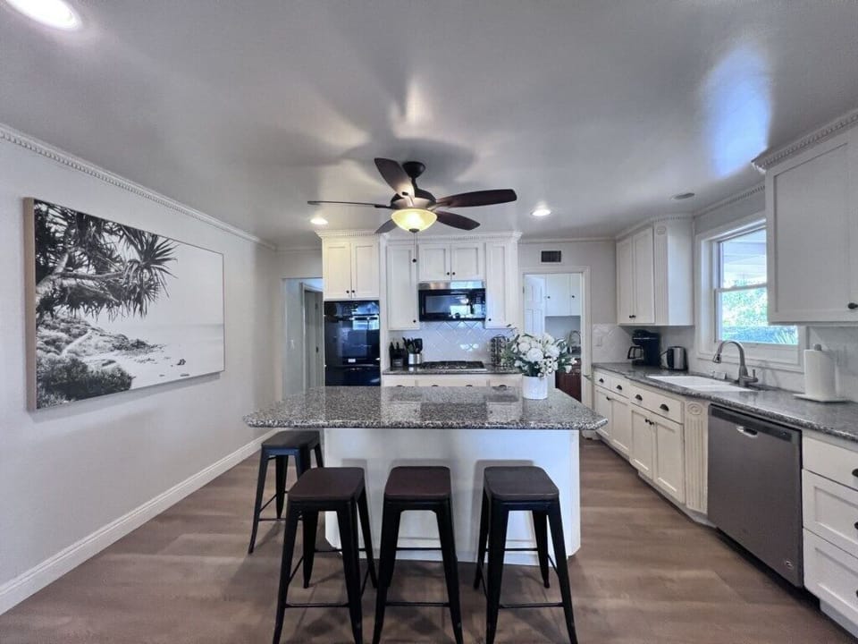 Kitchen with Granite Counters and Island