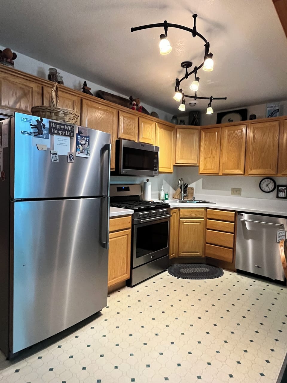 Kitchen Appliances - Gas Stove/Oven