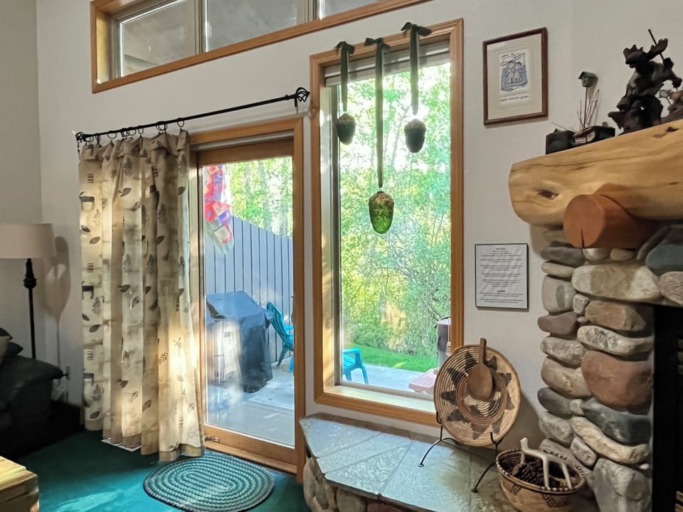 Exit to Patio with Gas BBQ & Hot Tub 