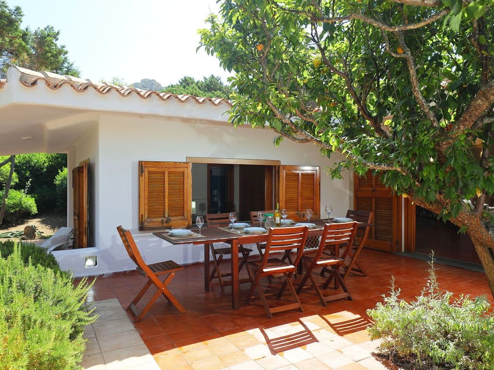 Property, House, Building, Roof, Home, Real Estate, Rural Area, Cottage, Room, Land Lot