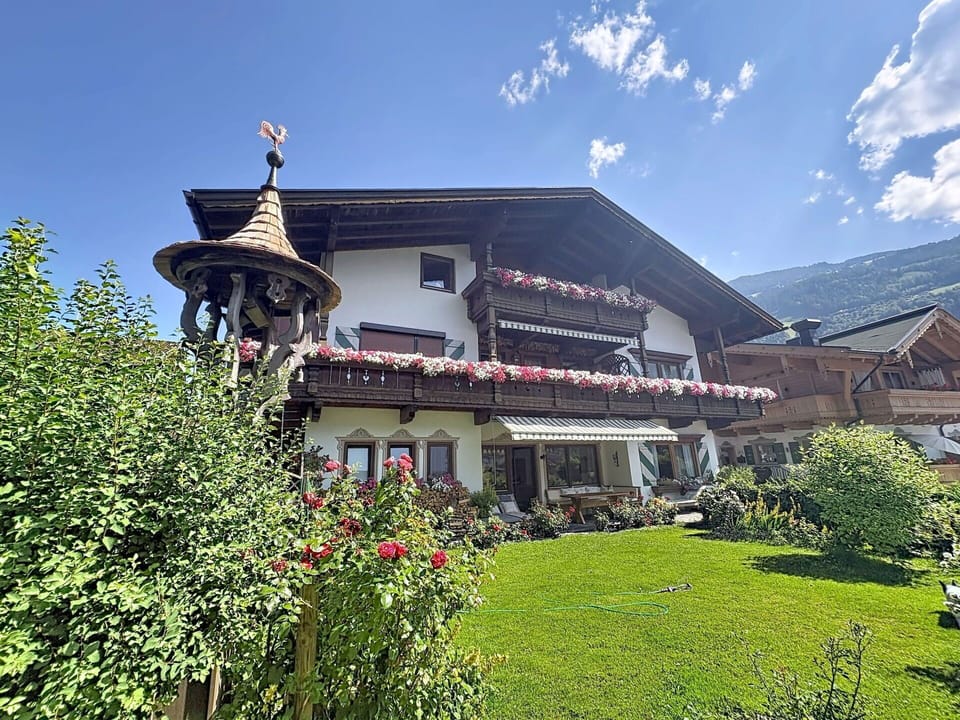 House, Home, Cottage, Hacienda, Garden, Estate, Yard, Balcony, Village