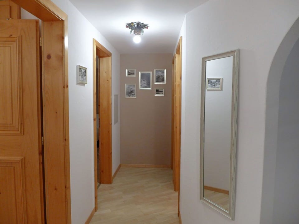 Room, Property, Floor, Ceiling, Building, Hardwood, Wood, House, Architecture, Interior Design
