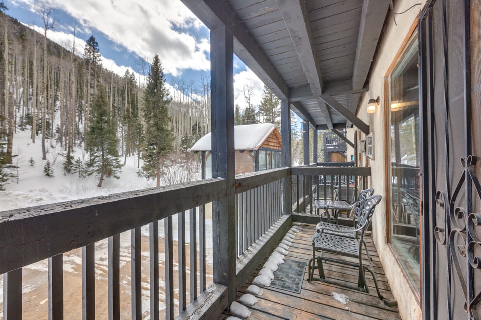 Private Balcony | Seating | Charcoal Grill | Mountain Views | Community Hot Tub