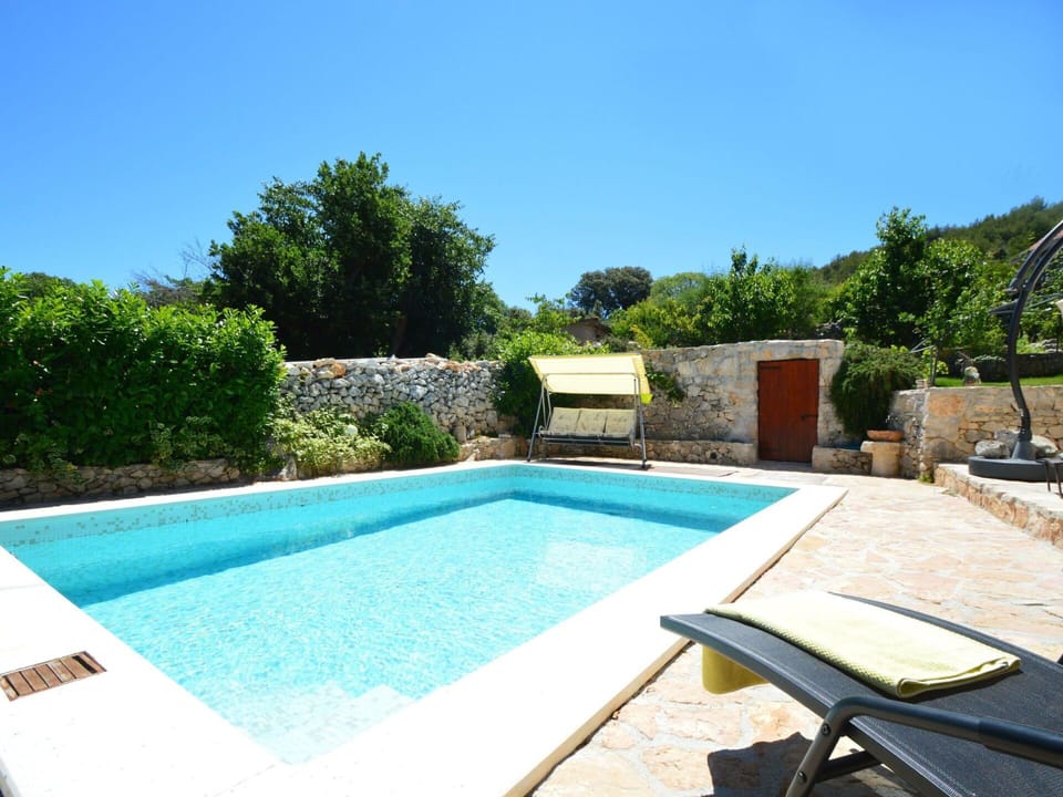 Swimming Pool, Property, Real Estate, House, Home, Backyard, Building, Leisure, Villa, Vacation