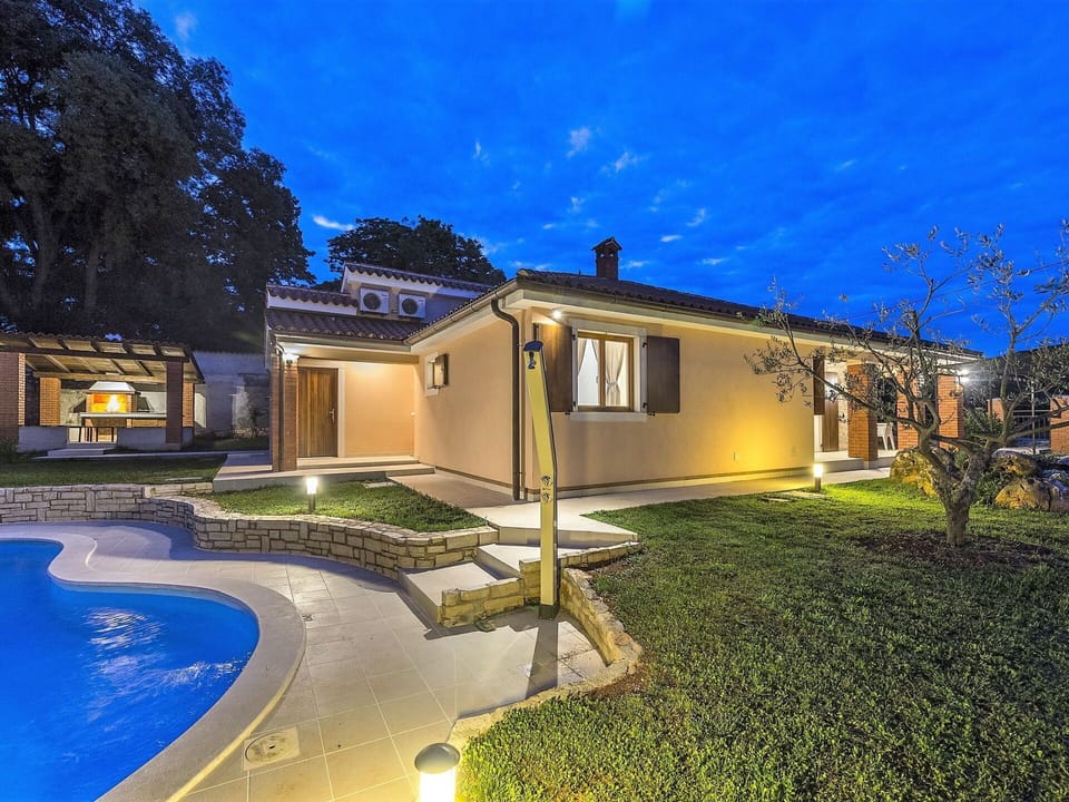 Swimming Pool, Home, Resort, Estate, Courtyard, Hacienda, Eco Hotel, Villa, Design, Shade