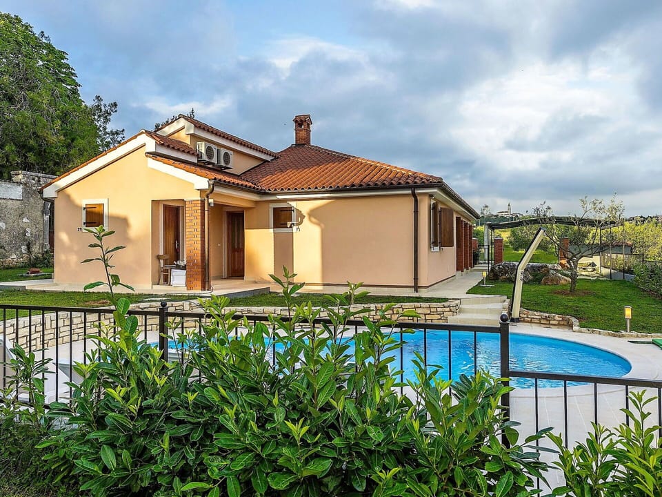 House, Home, Residential Area, Roof, Architecture, Cottage, Estate, Swimming Pool, Door, Farmhouse
