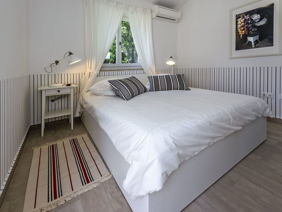 Furniture, Bed, Interior Design, Bedroom, Floor, Flooring, Wood, Bedding, Bed Sheet, Linens