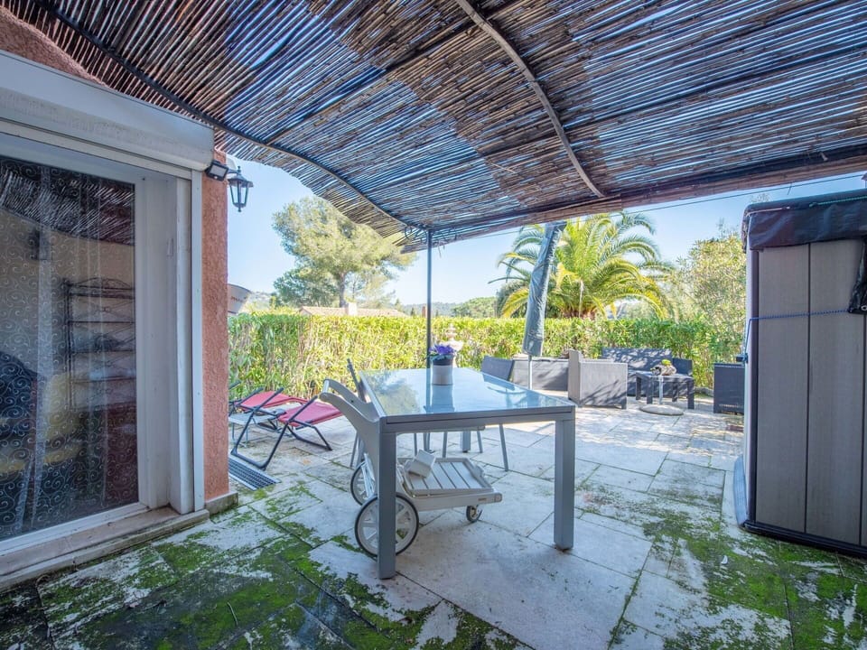 Plant, Furniture, Table, Building, Window, Shade, Outdoor Furniture, Outdoor Table, Chair, Interior Design