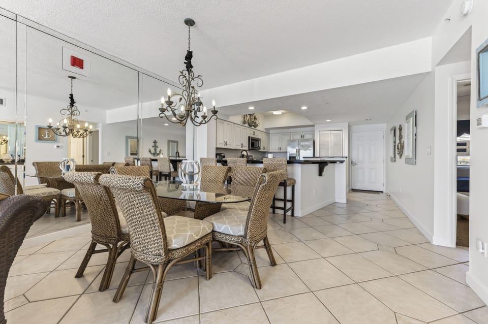 15-Dining Room