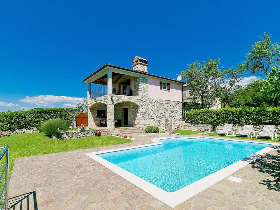Property, House, Swimming Pool, Building, Real Estate, Home, Estate, Residential Area, Villa, Azure