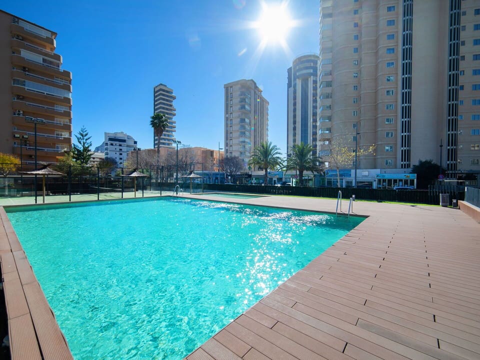 Water, Sky, Building, Property, Plant, Swimming Pool, Light, Azure, Window, Nature