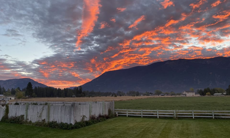 Flathead Valley sunset from Stage Road Estate 