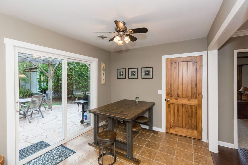 Kitchen Table, Outdoor Patio