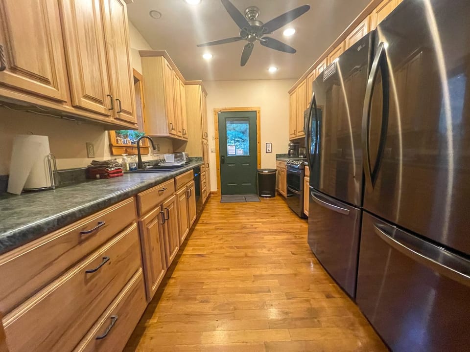 Kitchen with Double Fridge Freezer, Microwave and Dish washer