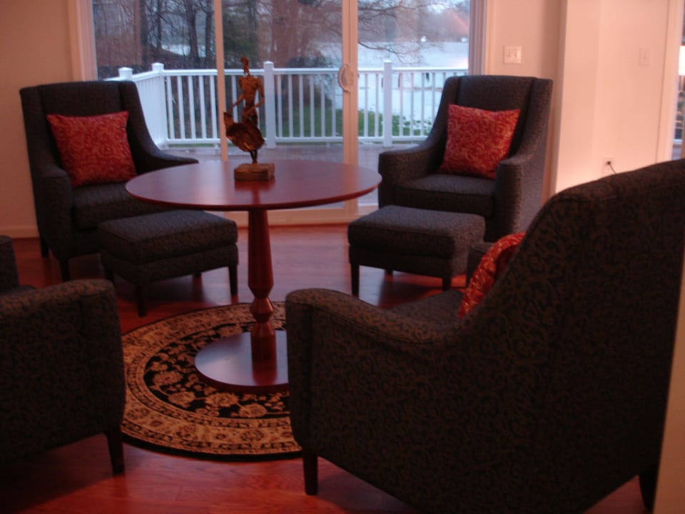 Additional Seating Area