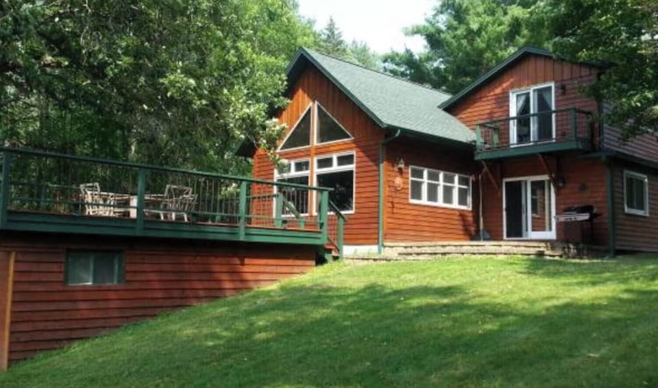 Private lot with lots of outdoor space.  