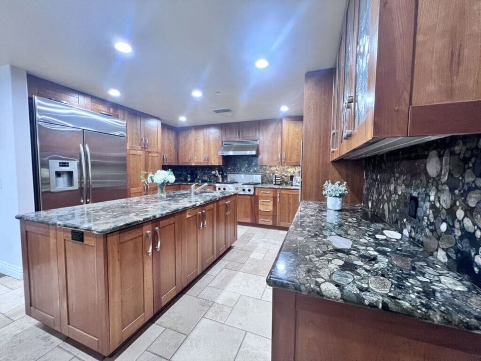 Beautifully Custom Upgraded Kitchen