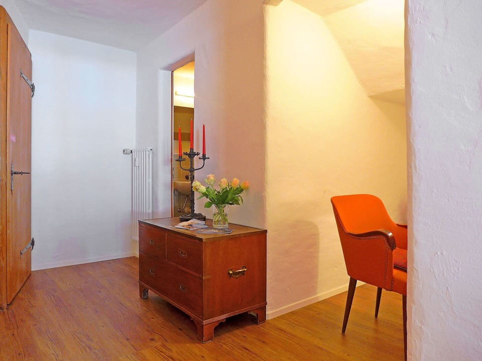 Room, Floor, Furniture, Property, Interior Design, Hardwood, Building, Wall, House, Flooring