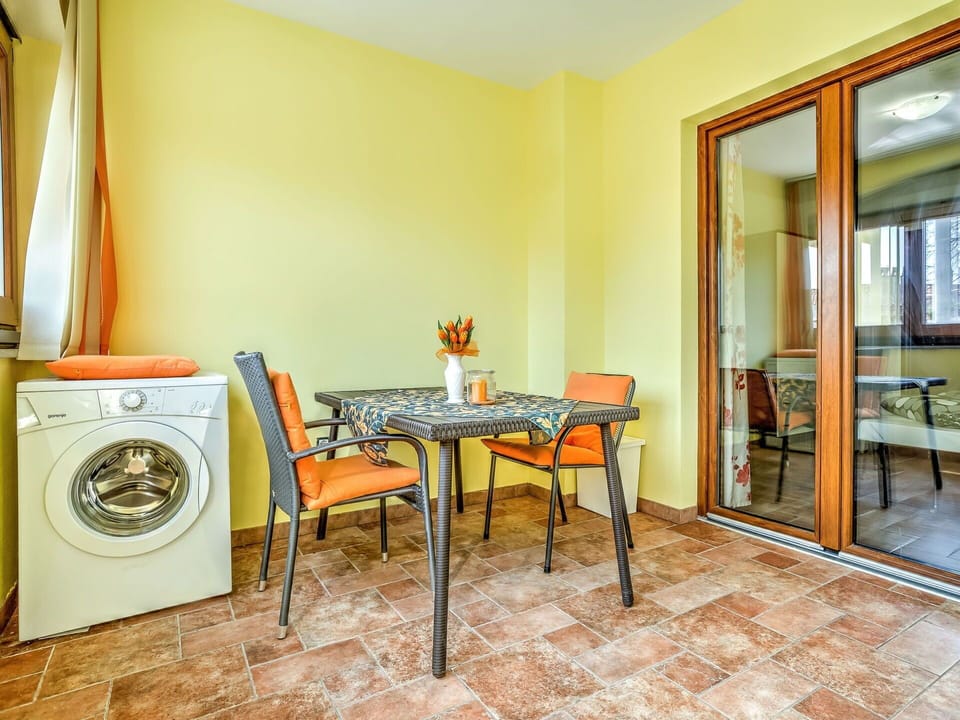 Room, Property, Yellow, Furniture, Real Estate, Interior Design, Building, House, Floor, Table
