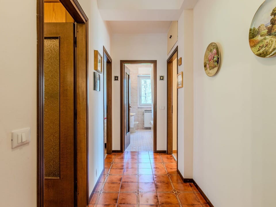 Residential Area, Apartment, Home, Human Settlement, Coastal And Oceanic Landforms, Coast, Sea, Condominium, Resort, Suburb